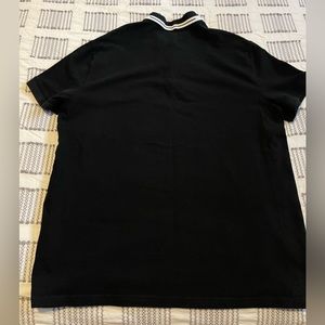 Shirt black, like new only used one time